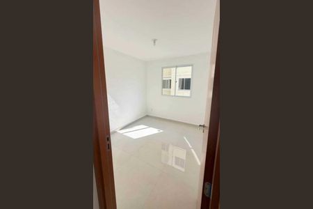 Quarto de apartamento à venda com 2 quartos, 26m² em Inhoaíba, Rio de Janeiro