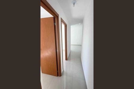 Corredor de apartamento à venda com 2 quartos, 26m² em Inhoaíba, Rio de Janeiro