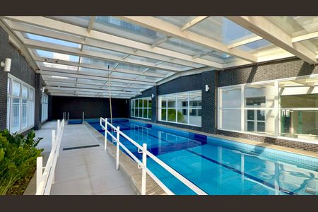 Piscina de apartamento para alugar com 3 quartos, 200m² em Pinheiros, São Paulo