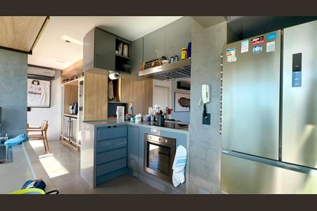 Cozinha de apartamento para alugar com 3 quartos, 200m² em Pinheiros, São Paulo