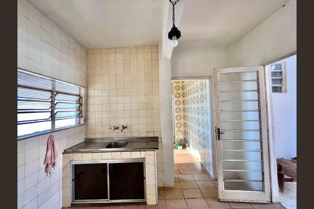 Casa para alugar com 300m², 2 quartos e 4 vagas Casa para alugar com 300m², 2 quartos e 4 vagasCozinha