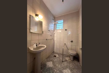 Banheiro de casa para alugar com 2 quartos, 300m² em Jardim Nova Europa, Campinas