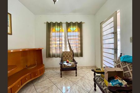 Casa para alugar com 300m², 2 quartos e 4 vagas Casa para alugar com 300m², 2 quartos e 4 vagasSala