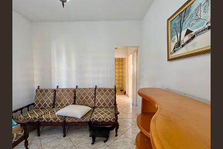 Casa para alugar com 300m², 2 quartos e 4 vagas Casa para alugar com 300m², 2 quartos e 4 vagasSala