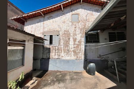 Quintal de casa para alugar com 2 quartos, 300m² em Jardim Nova Europa, Campinas