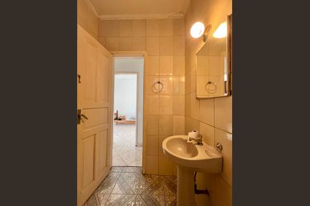 Casa para alugar com 300m², 2 quartos e 4 vagas Casa para alugar com 300m², 2 quartos e 4 vagasBanheiro