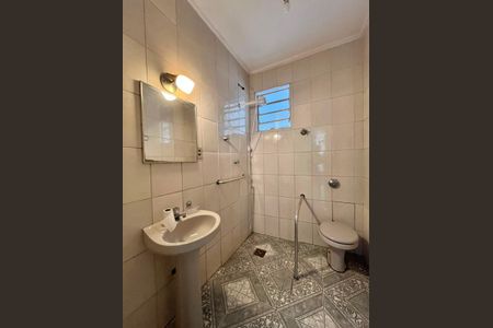 Banheiro de casa para alugar com 2 quartos, 300m² em Jardim Nova Europa, Campinas