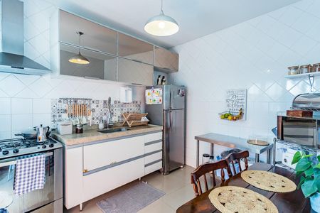Casa à venda com 72m², 3 quartos e 1 vaga Casa à venda com 72m², 3 quartos e 1 vagaCozinha