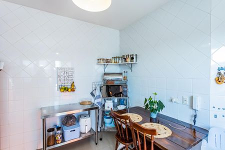 Casa à venda com 72m², 3 quartos e 1 vaga Casa à venda com 72m², 3 quartos e 1 vagaCozinha