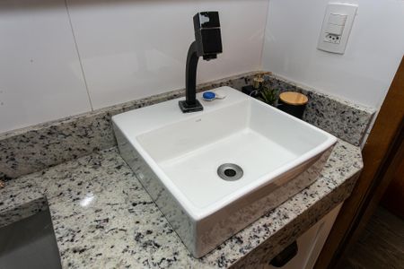 Casa à venda com 130m², 3 quartos e 4 vagas Casa à venda com 130m², 3 quartos e 4 vagasBanheiro da Suíte 1