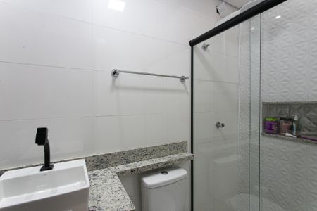 Casa à venda com 130m², 3 quartos e 4 vagas Casa à venda com 130m², 3 quartos e 4 vagasBanheiro da Suíte 3