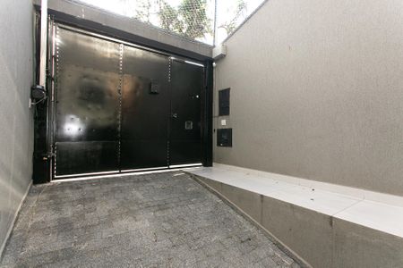Casa à venda com 130m², 3 quartos e 4 vagas Casa à venda com 130m², 3 quartos e 4 vagasGaragem