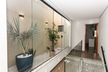 Casa à venda com 130m², 3 quartos e 4 vagas Casa à venda com 130m², 3 quartos e 4 vagasJardim de Inverno
