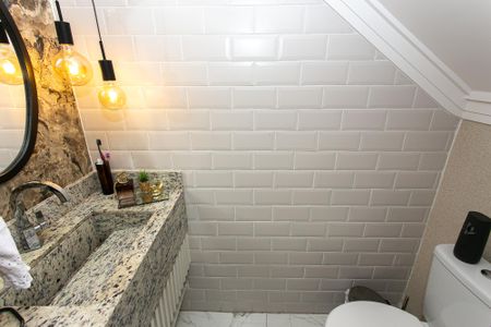 Casa à venda com 130m², 3 quartos e 4 vagas Casa à venda com 130m², 3 quartos e 4 vagasLavabo