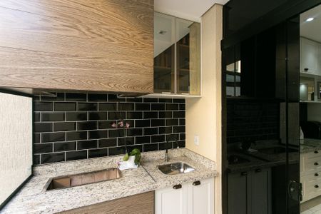 Casa à venda com 130m², 3 quartos e 4 vagas Casa à venda com 130m², 3 quartos e 4 vagasÁrea Externa