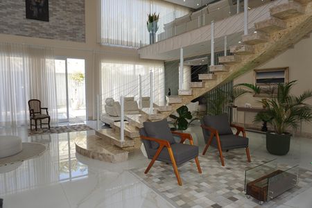 Sala de casa para alugar com 6 quartos, 600m² em Jardim Indaia, Embu das Artes