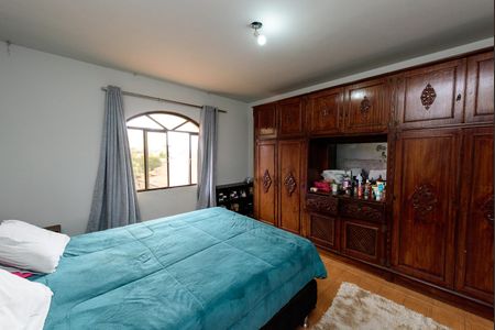 Quarto 4 de casa à venda com 6 quartos, 360m² em Brasil Industrial, Belo Horizonte