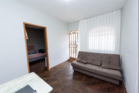 Sala 2 de casa à venda com 6 quartos, 360m² em Brasil Industrial, Belo Horizonte