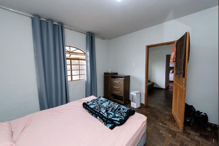 Quarto 6 de casa à venda com 6 quartos, 360m² em Brasil Industrial, Belo Horizonte