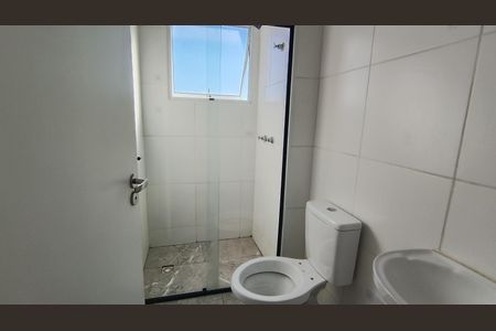 Banheiro de apartamento para alugar com 2 quartos, 49m² em Jardim Saude, Suzano