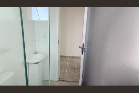 Apartamento para alugar com 49m², 2 quartos e 1 vaga Apartamento para alugar com 49m², 2 quartos e 1 vagaBanheiro