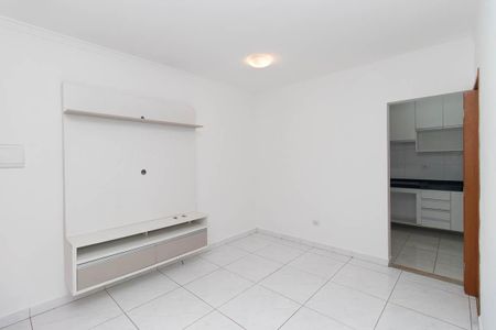 Sala de casa de condomínio para alugar com 2 quartos, 70m² em Jardim Japao, São Paulo