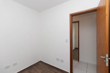 Quarto 2 de casa de condomínio para alugar com 2 quartos, 70m² em Jardim Japao, São Paulo