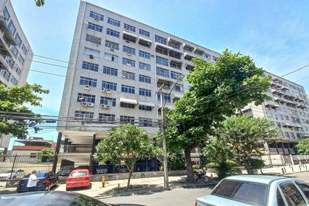 Fachada do Prédio de apartamento para alugar com 2 quartos, 60m² em Olaria, Rio de Janeiro