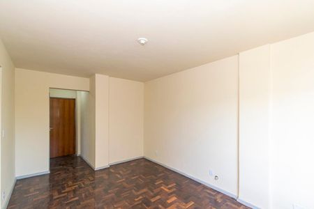 Sala de apartamento para alugar com 2 quartos, 60m² em Olaria, Rio de Janeiro