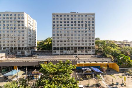 Vista do Quarto 1 de apartamento para alugar com 2 quartos, 60m² em Olaria, Rio de Janeiro