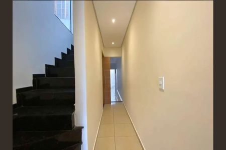 Corredor de casa à venda com 3 quartos, 120m² em Jardim Taquari, São Paulo