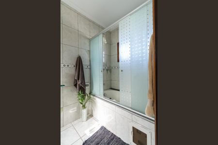 Banheiro da Suíte de casa à venda com 2 quartos, 223m² em Santa Terezinha, São Bernardo do Campo