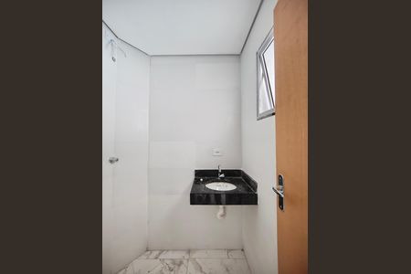 Apartamento à venda com 35m², 2 quartos e sem vaga Apartamento à venda com 35m², 2 quartos e sem vagaBanheiro