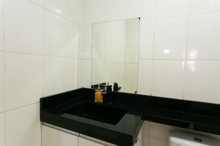 Banheiro de apartamento à venda com 2 quartos, 45m² em Vila Esperança, São Paulo