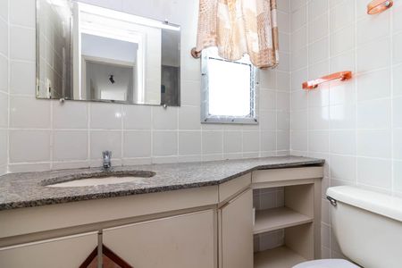 Apartamento à venda com 69m², 3 quartos e 1 vaga Apartamento à venda com 69m², 3 quartos e 1 vagaBanheiro da Suíte