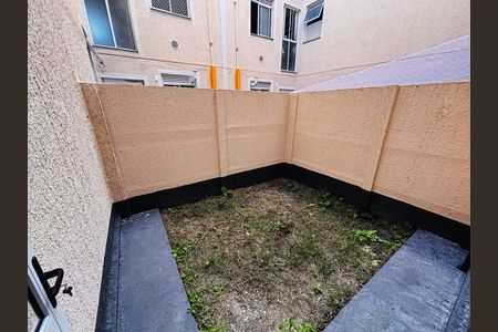 Quintal de apartamento à venda com 2 quartos, 49m² em Chácara Estela, Barueri
