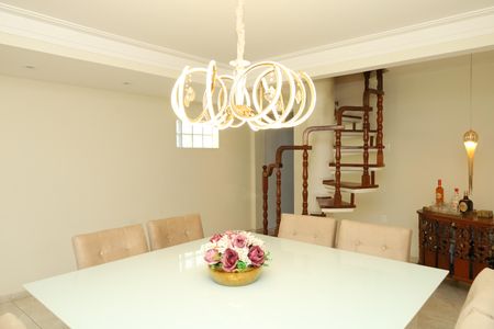 Sala de Jantar de casa à venda com 3 quartos, 224m² em Vila Brasil, São Paulo