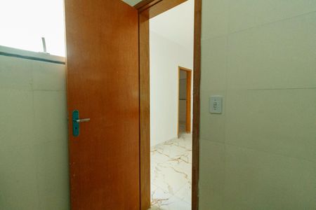 Apartamento à venda com 35m², 2 quartos e sem vaga Apartamento à venda com 35m², 2 quartos e sem vagaBanheiro