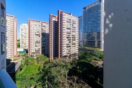 Sala - Vista de apartamento à venda com 2 quartos, 59m² em Santo Amaro, São Paulo