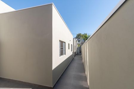 Quintal de casa à venda com 2 quartos, 60m² em Parque Bandeirantes I (nova Veneza), Sumaré