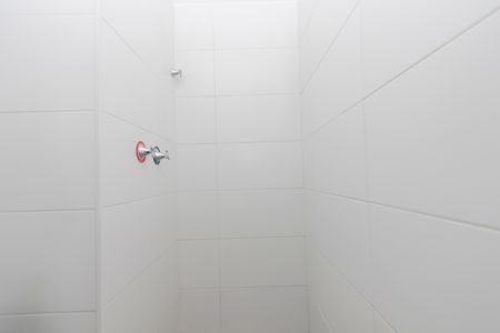 Banheiro de apartamento para alugar com 2 quartos, 42m² em Santo Amaro, São Paulo