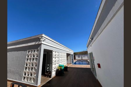 Apartamento para alugar com 59m², 2 quartos e 1 vaga Apartamento para alugar com 59m², 2 quartos e 1 vagaÁrea comum - Piscina