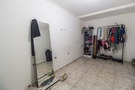 Casa para alugar com 121m², 2 quartos e 2 vagasQuarto 1