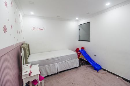 Quarto 2 de casa para alugar com 2 quartos, 121m² em Jardim Maria Beatriz, Carapicuíba