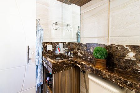 Apartamento para alugar com 151m², 4 quartos e 3 vagas Apartamento para alugar com 151m², 4 quartos e 3 vagasBanheiro da Suíte 1