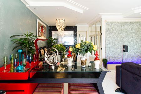 Apartamento para alugar com 151m², 4 quartos e 3 vagas Apartamento para alugar com 151m², 4 quartos e 3 vagasSala