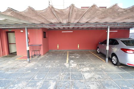 Garagem de apartamento para alugar com 3 quartos, 160m² em Jardim das Paineiras, Campinas