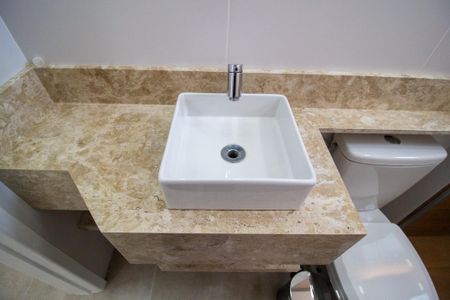 Banheiro  de apartamento para alugar com 3 quartos, 68m² em Jardim Clarice I, Votorantim
