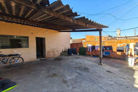 Quintal - Garagem de casa à venda com 3 quartos, 138m² em Tres Marias, Campinas