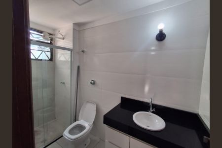 Banheiro de apartamento para alugar com 1 quarto, 35m² em Jardim Irajá, Ribeirão Preto